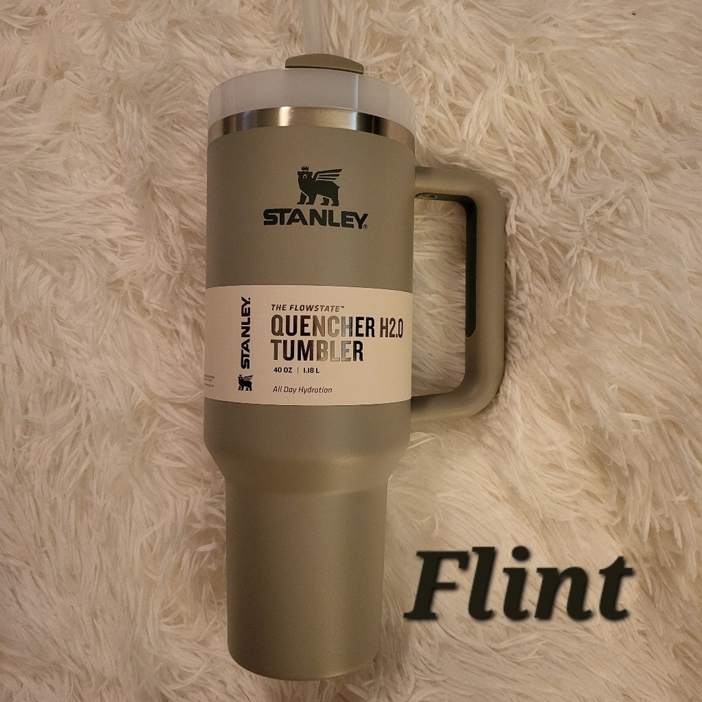 NWT ~Flint~ Stanley 40 oz. Quencher H2.0 FlowState Tumbler